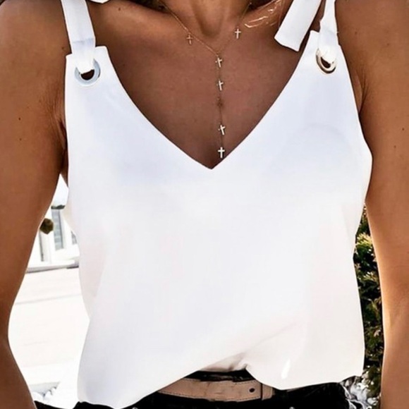 White V Neck Top w/Ties - Picture 3 of 5